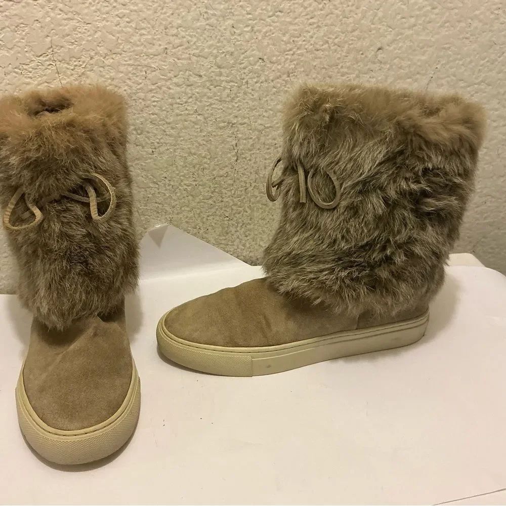 Tory Burch Tan Faux Fur Winter Boots missing tassels size 6